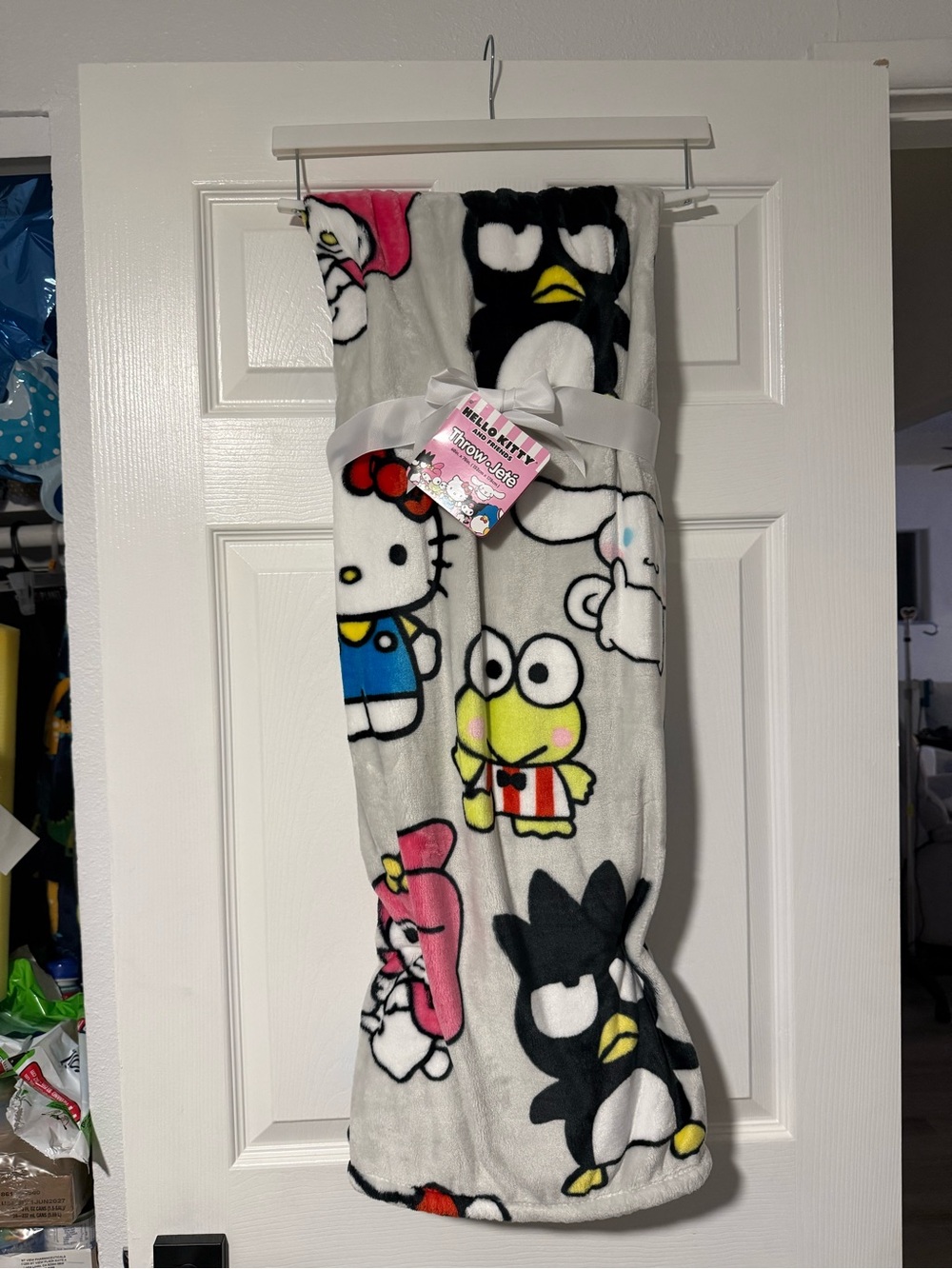 Hello Kitty Characters Throw Blanket